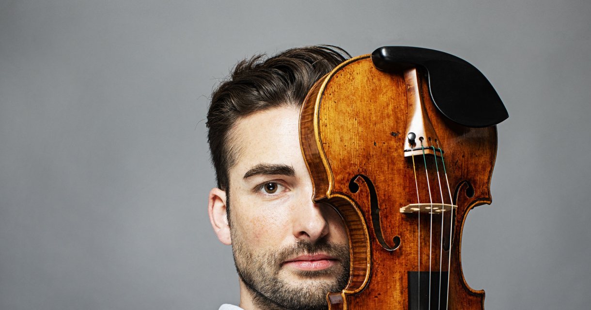 Violist Niek Baar Violist Niek Baar