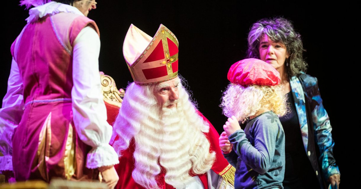 Sinterklaas en Dieuwertje Blok - Het Sinterklaasfeest Sinterklaas en Dieuwertje Blok - Het Sinterklaasfeest
