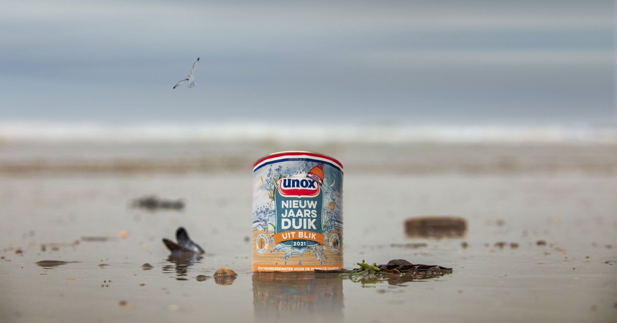 Nieuwjaarsduik uit blik Nieuwjaarsduik uit blik