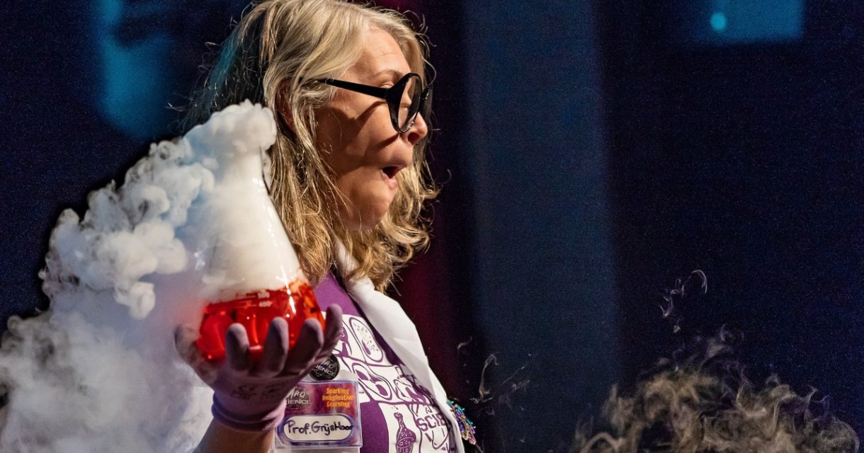 Mad Science Theatershow – VUUR & IJS (5+) Mad Science Theatershow – VUUR & IJS (5+)