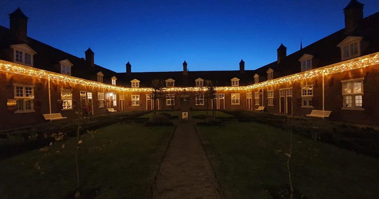 Het Haagse Hof van Wouw prachtig verlicht in kerstsfeer Het Haagse Hof van Wouw prachtig verlicht in kerstsfeer