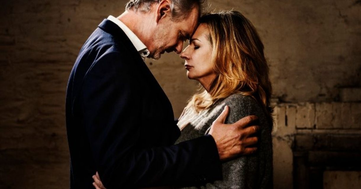 Stadstheater Zoetermeer - Stefan de Walle en Carine Crutzen - Gif Stadstheater Zoetermeer - Stefan de Walle en Carine Crutzen - Gif