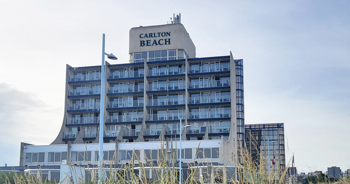 Carlton Beach Hotel