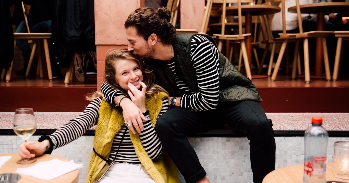 Flirthallen Love at first bite Flirthallen Love at first bite