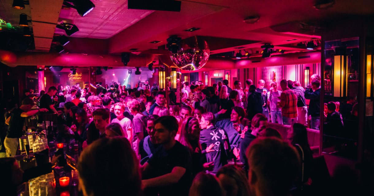 Elke 2e zaterdag van de maand vindt Le Cirque x DANZIG plaats Elke 2e zaterdag van de maand vindt Le Cirque x DANZIG plaats