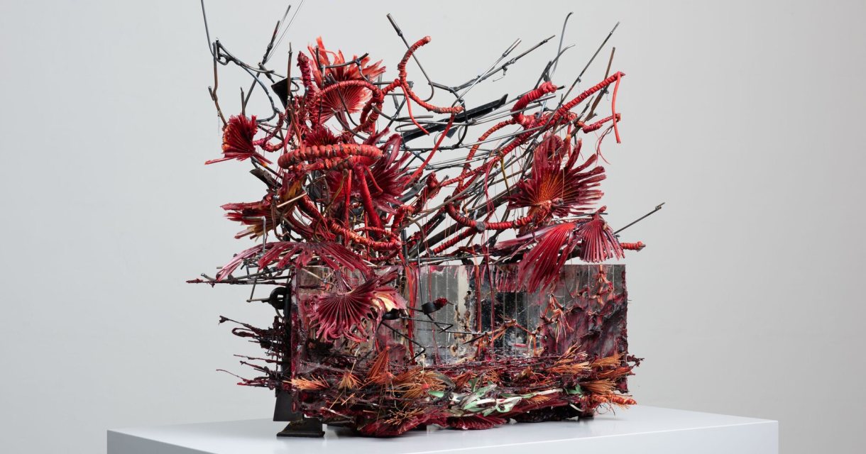 Kunstenaars Liet Heringa en Maarten van Kalsbeek komen met hun tentoonstelling "Springvloed" naar het Kunstmuseum in Den Haag. Kunstenaars Liet Heringa en Maarten van Kalsbeek komen met hun tentoonstelling "Springvloed" naar het Kunstmuseum in Den Haag.