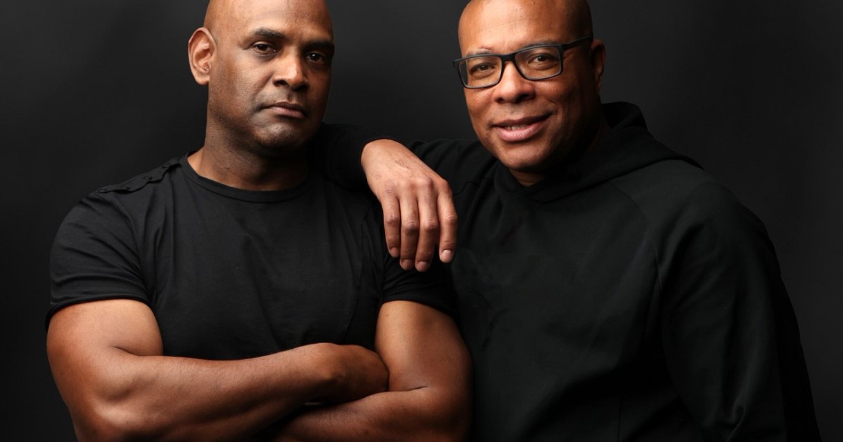 Deng Boy komt met hun nieuwste show "Twee keer zo oud" naar Theater de Vaillant Deng Boy komt met hun nieuwste show "Twee keer zo oud" naar Theater de Vaillant