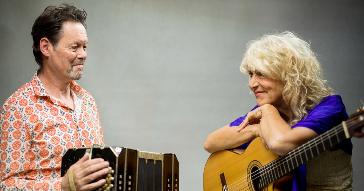 Leoni Jansen en Carel Kraayenhof in muzikale samenspraak (c) Merlijn Doomernik Leoni Jansen en Carel Kraayenhof in muzikale samenspraak (c) Merlijn Doomernik
