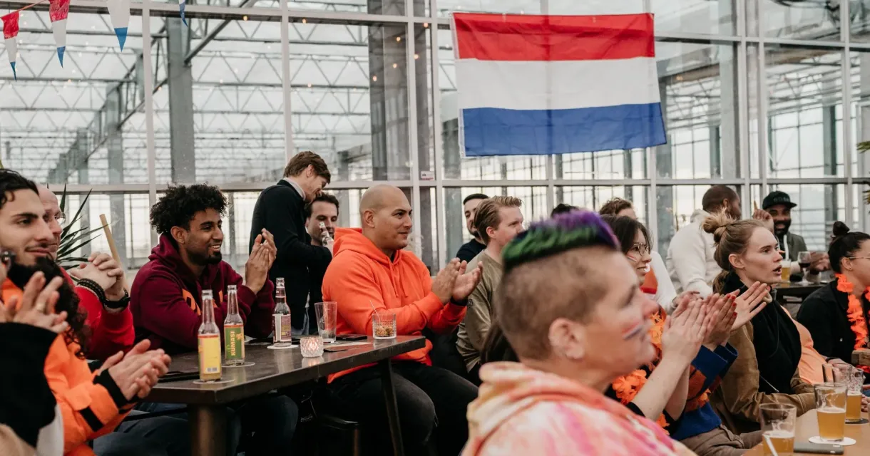 Geniet van de ultieme EK-ervaring door live de wedstrijden van het Nederlands elftal te kijken op een groot scherm bij Haags Hoog (c) Louise Boonstoppel Fotografie