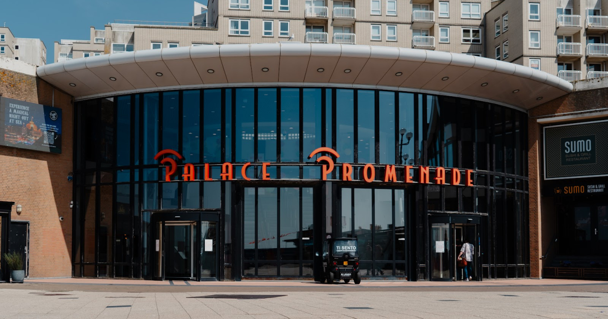 Palace Promenade Scheveningen ingang boulevard