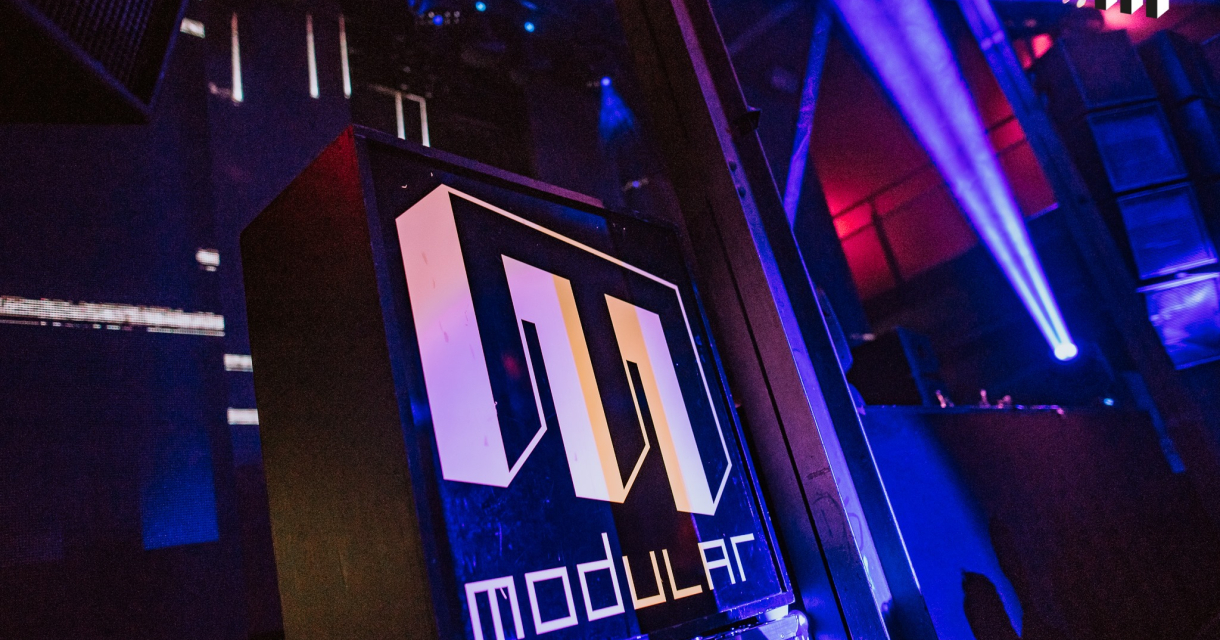 Modular photo by Jordybrada.com