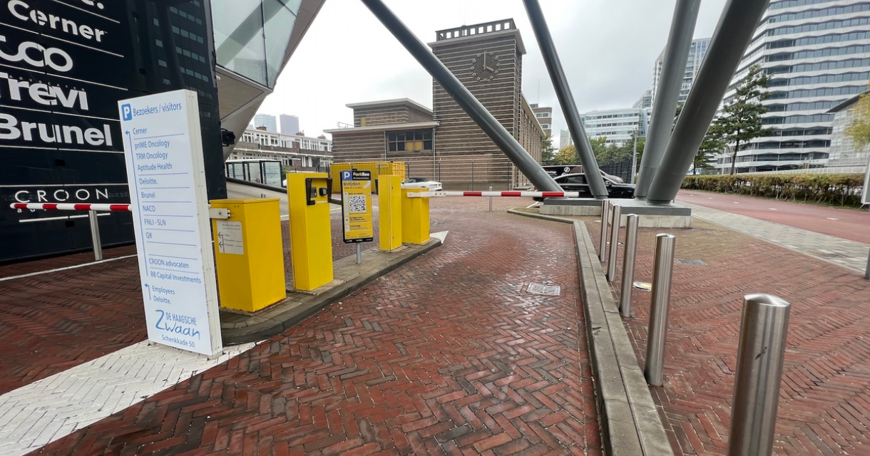 Ingang van parkeerplaats ParkBee De Haagsche Zwaan (c) ParkBee Ingang van parkeerplaats ParkBee De Haagsche Zwaan (c) ParkBee