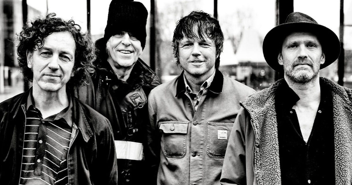 Band Claw Boys Claw in zwart wit