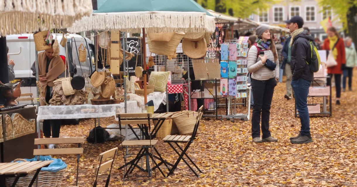 Home Made Market in de herfst op het Lange Voorhout Home Made Market in de herfst op het Lange Voorhout