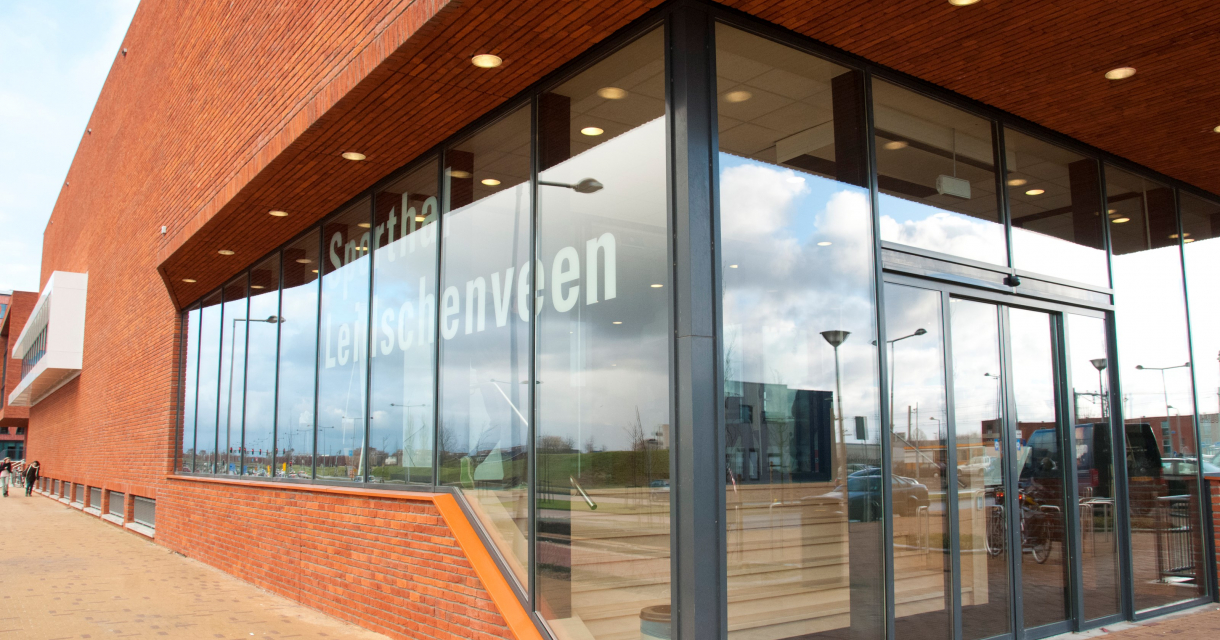 Sporthal Leidschenveen buitenkant Sporthal Leidschenveen buitenkant