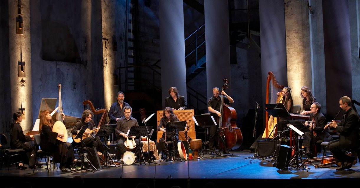 In Alla Napoletana brengt het gezelschap een aanstekelijk portret van Napels met muziek (c) Michael Uneffer In Alla Napoletana brengt het gezelschap een aanstekelijk portret van Napels met muziek (c) Michael Uneffer