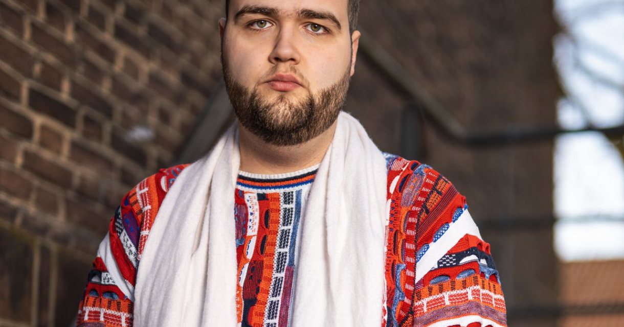 Kersvers lid van Comedytrain Sezgin Güleç komt met zijn eigen show naar Theater Pepijn (c) Han Ernest Kersvers lid van Comedytrain Sezgin Güleç komt met zijn eigen show naar Theater Pepijn (c) Han Ernest