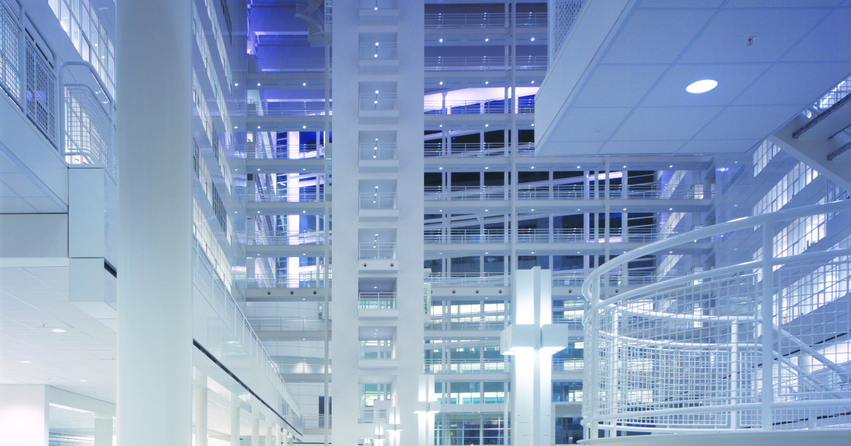 Atrium van het Stadhuis in Den Haag