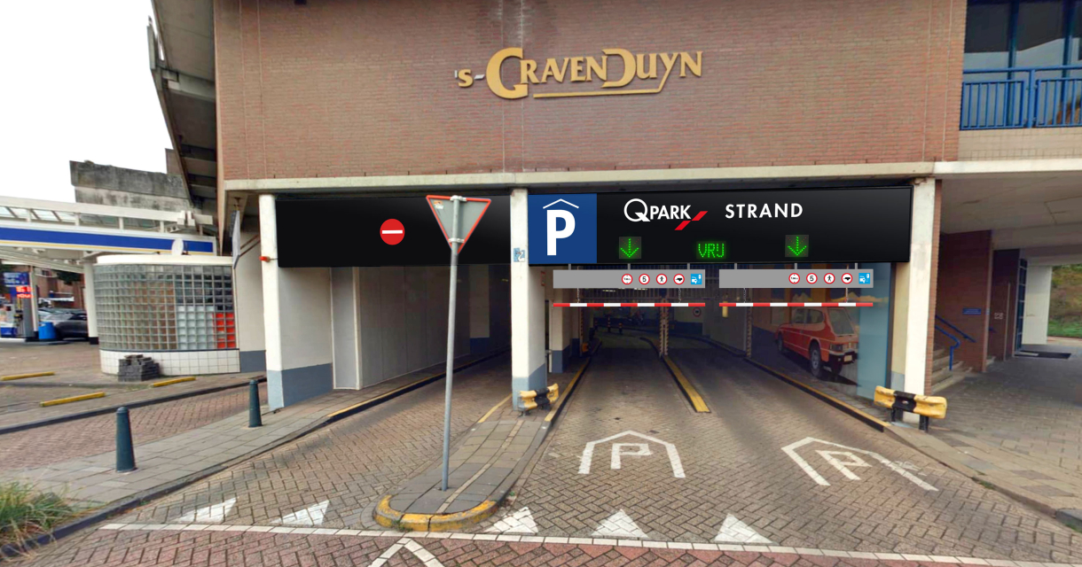 Zugang zur Parkgarage mit Verkehrsschildern bei CravenDuy-n.