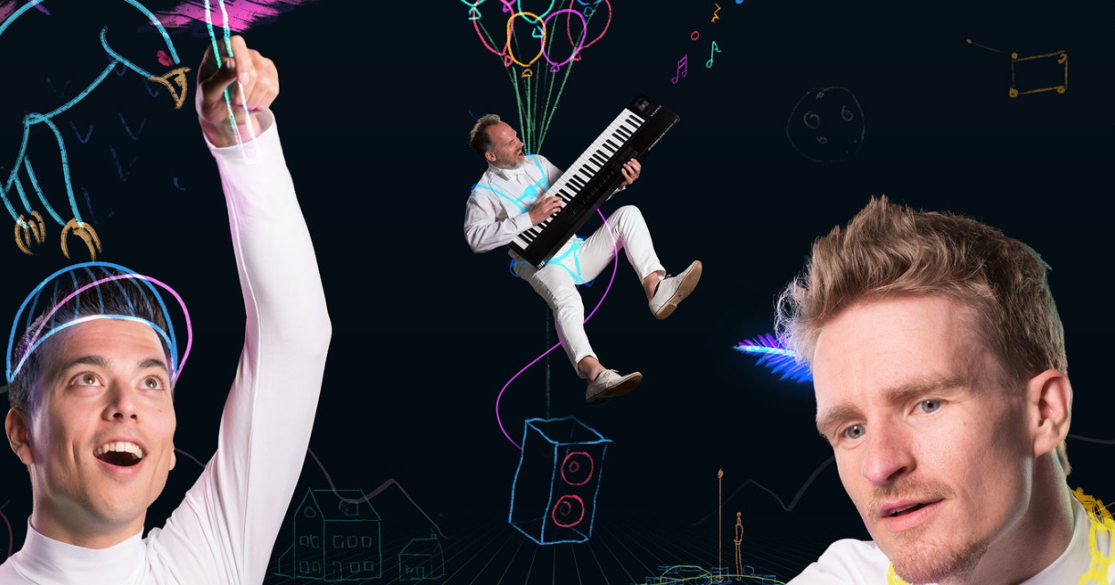 Andries Tunru en Stefan Hendrikx op het podium tijdens een improvisatietheatershow