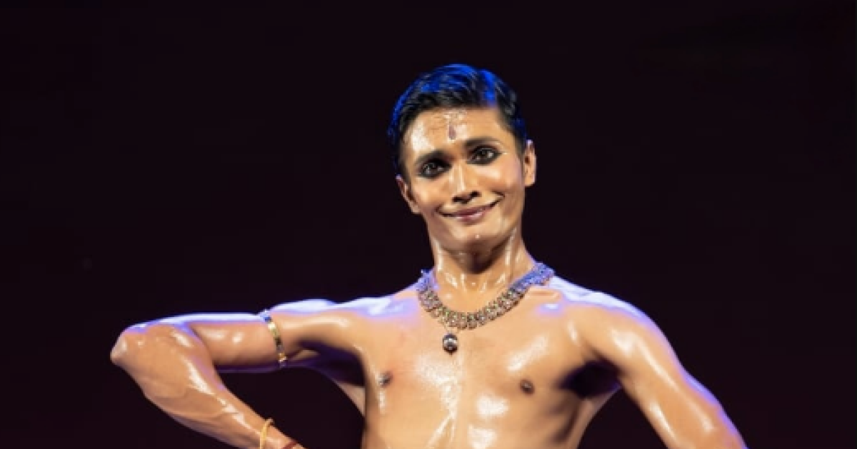 Danser Pritam Das tijdens een demonstratie van Indiase klassieke dans