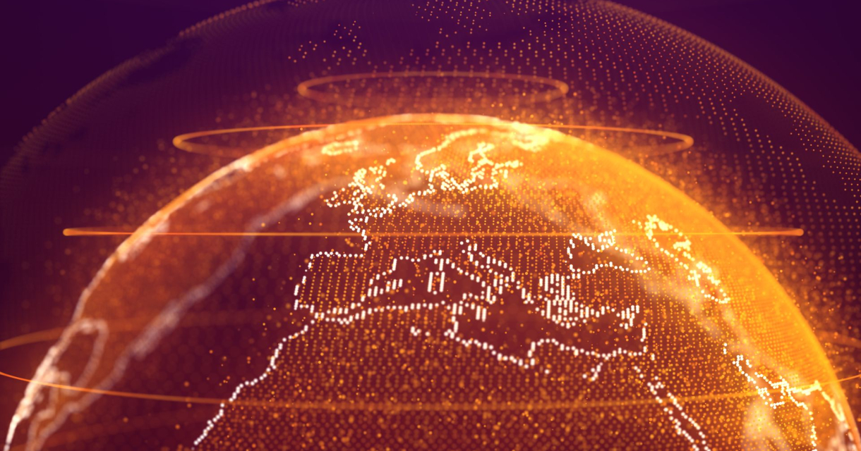 Digitale visualisatie van Europa en Noord-Afrika in een oranje lichtbol, symbool voor wereldwijde data- of connectiviteit.