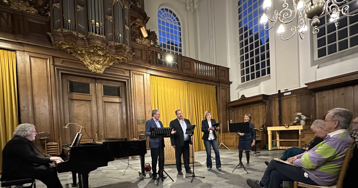 foto-kwartet-piano-en-kerk.jpg