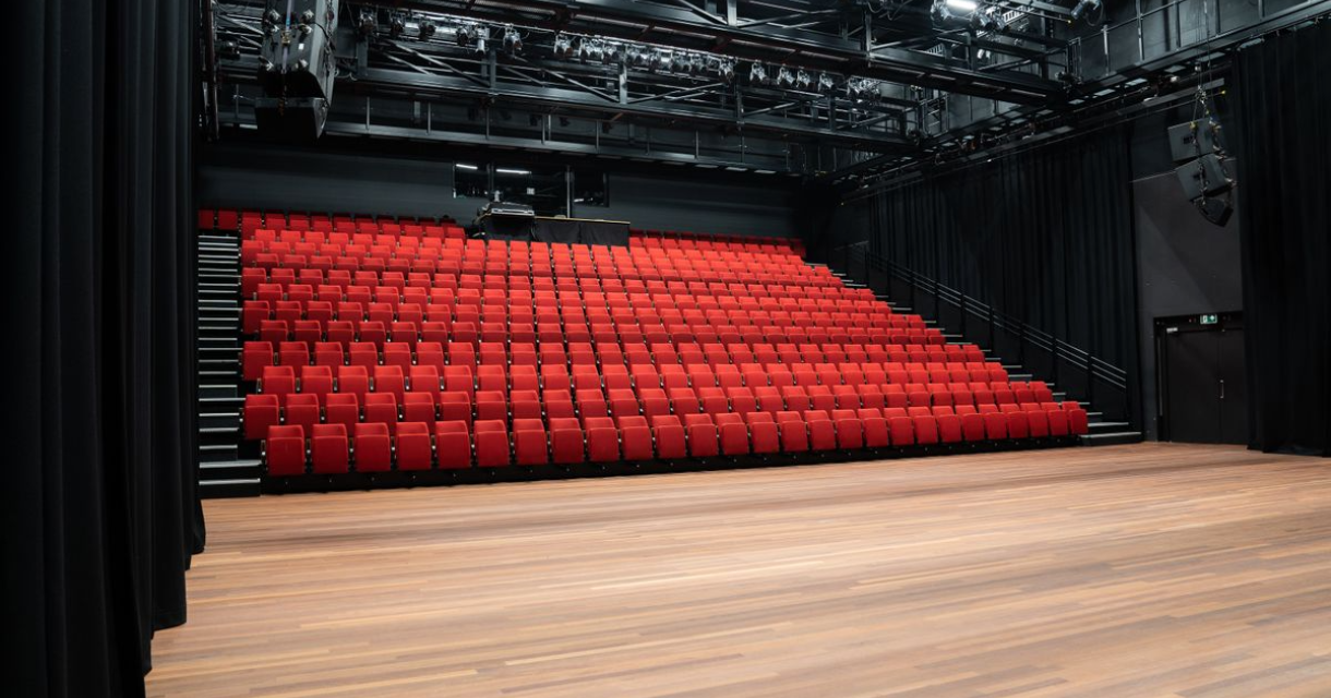 stage.png
