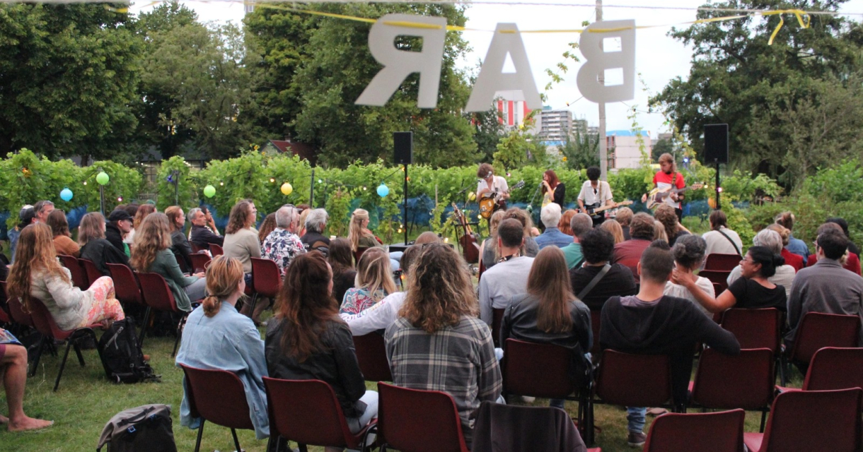 zomerconcert-wijngaardsessies03.jpg zomerconcert-wijngaardsessies03.jpg
