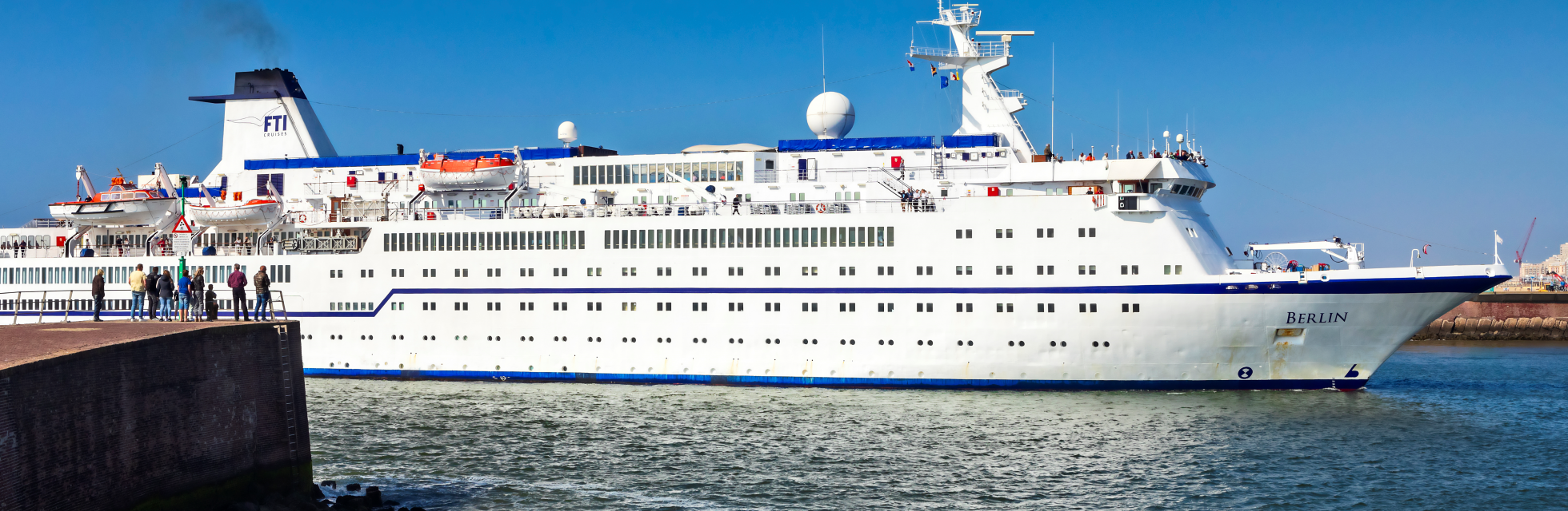 Aankomst cruiseschip Scheveningen 