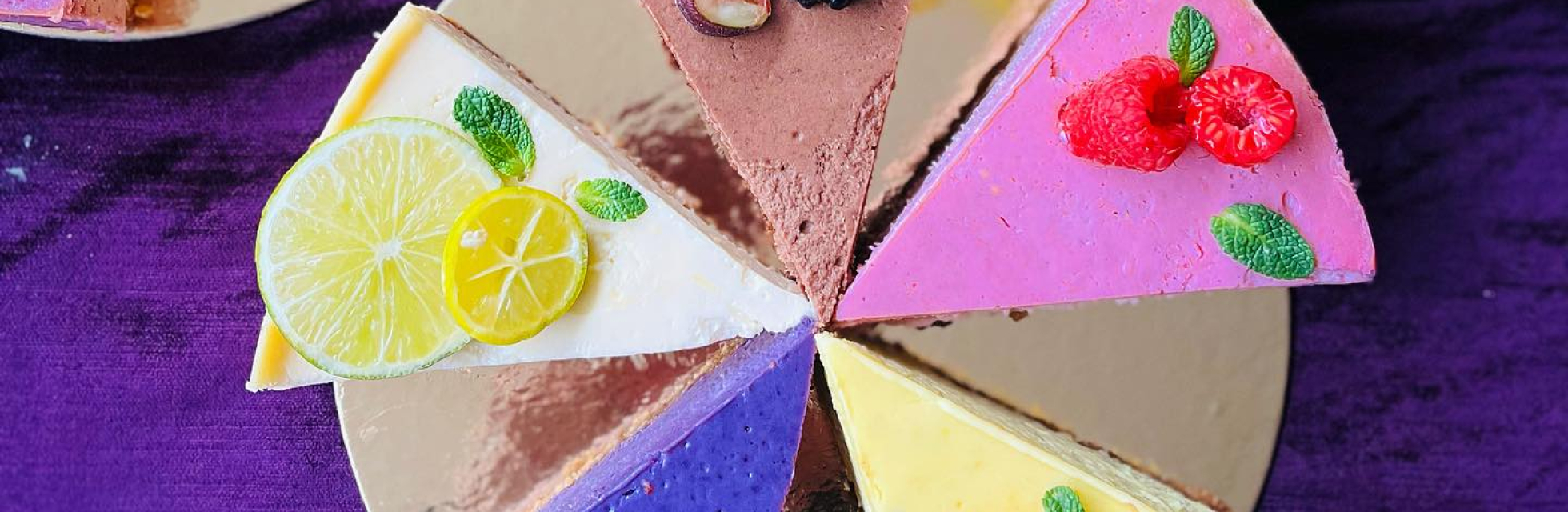 Topshot van taartpuntjesn van Lavinia Cakes & Buttons in de mooie felle kleuren
