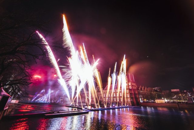 Nationaal aftelmoment vuurwerkshow Hofvijver