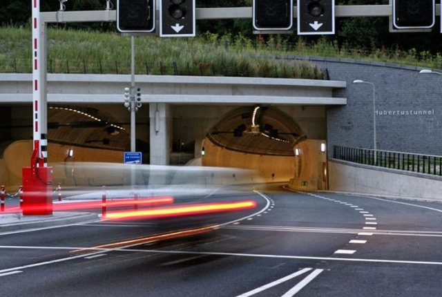 Belangrijke Verbindingsweg Gesloten voor Renovatie van anderhalf Jaar Belangrijke Verbindingsweg Gesloten voor Renovatie van anderhalf Jaar
