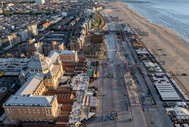 Foto van de renovatiewerkzaamheden op Scheveningen