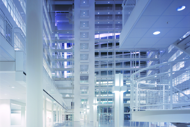 Atrium van het Stadhuis in Den Haag