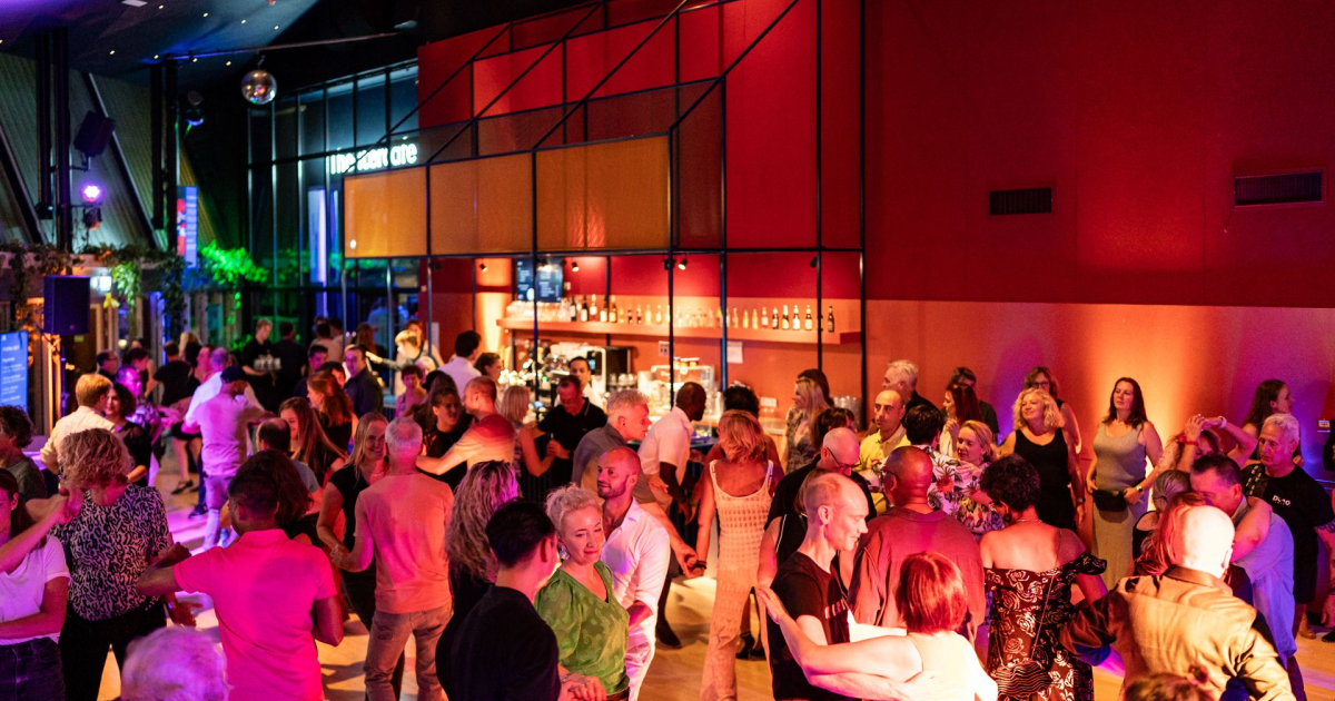 Theater DE VESTE & Dansschool Wesseling - Stadsbal Delft