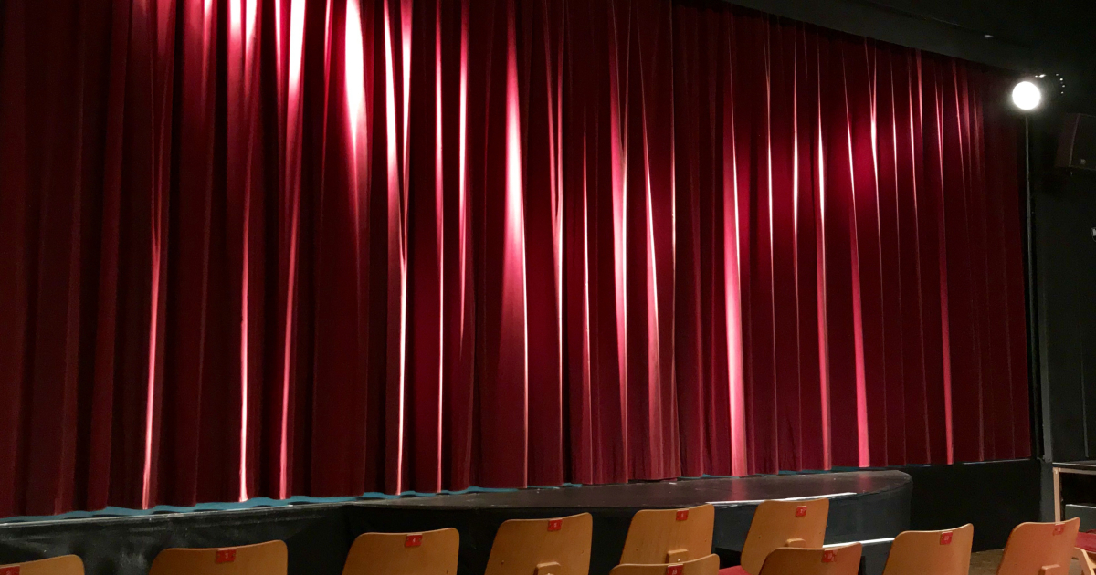 Improvisatietheater Improvibe + de buren uit Rotterdam