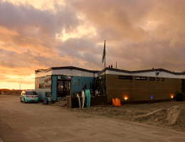 Aloha Beachclub, Surfschool & Surfshop in Scheveningen