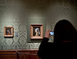 Meisje met de parel in het Mauritshuis Meisje met de parel in het Mauritshuis