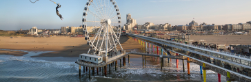 Reuzenrad en Bungeejumpen op de Pier in Scheveningen 